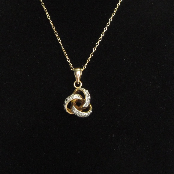 Triple gold ring necklace - Picture 2 of 2